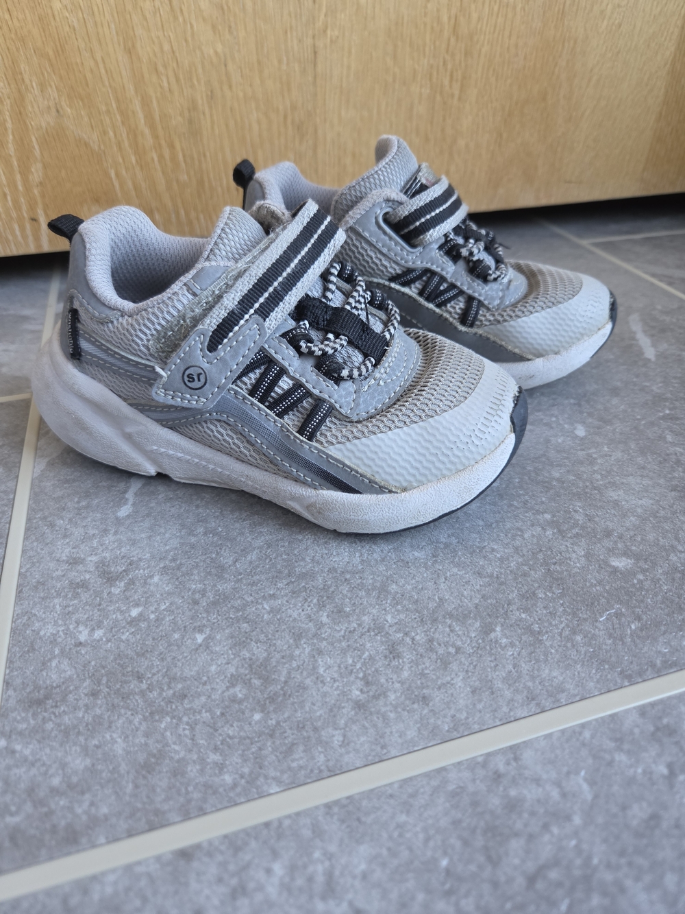 Size 7W Stride Rite Shoes